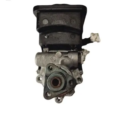 BMW 3 E46 Power steering pump 2247556