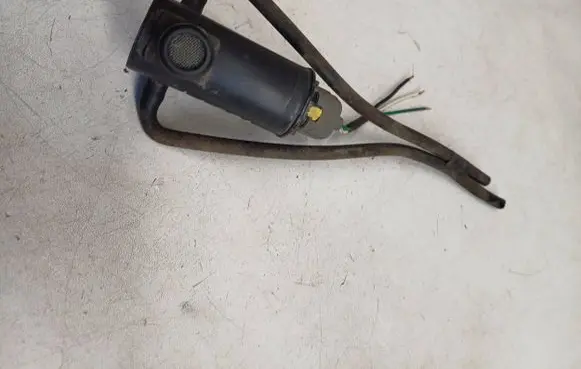 KIA Sorento Windscreen/windshield washer pump 98510FD100
