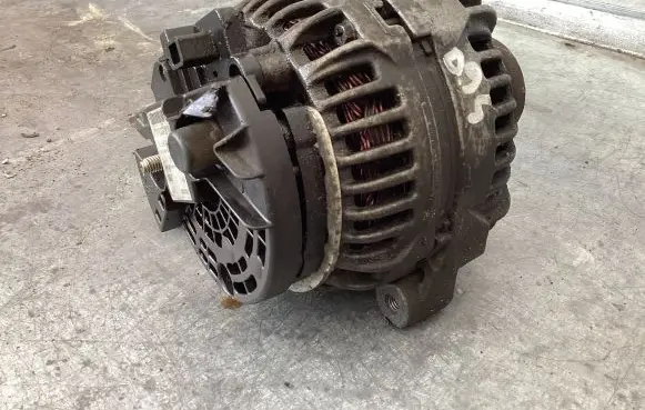 Volvo S60 Generator/alternator 30658085