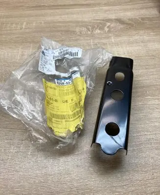 Mazda 323 F Other body part B25R53817