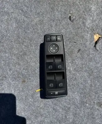 Mercedes-Benz B W246 W242 Electric window control switch LK10021505