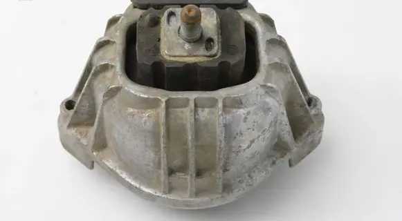 BMW 3 E90 E91 Engine mount bracket 13981112