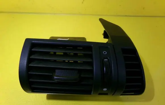 Fiat Stilo Dashboard side air vent grill/cover trim LS347901 1821920233