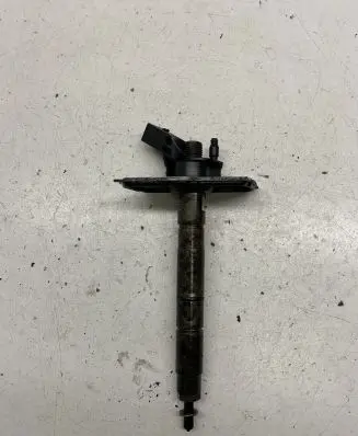 Audi A6 S6 C6 4F Fuel injector 059130277AJ 0445115054