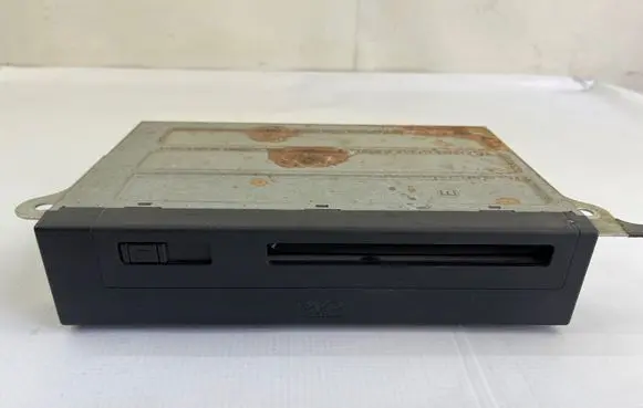 Lexus LS 430 CD/DVD changer 8684147030