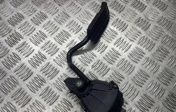 Ford Galaxy Accelerator throttle pedal 7M3721603D YM219F836AB