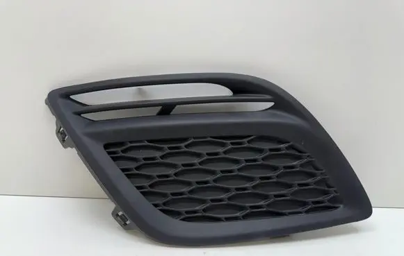 Volvo XC60 Front bumper lower grill 31290658