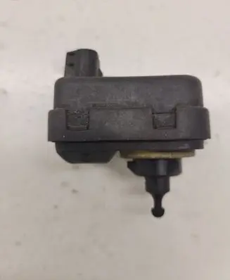 Opel Zafira A Headlight level adjustment motor 