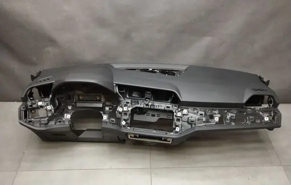 Audi Q3 F3 Dashboard 83B857033