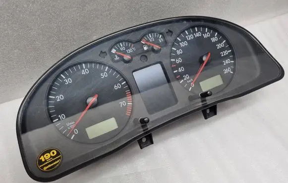 Volkswagen PASSAT B5 Speedometer (instrument cluster) 3B0919890JX