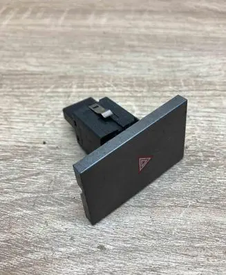 Opel Vectra C Hazard light switch 13138255