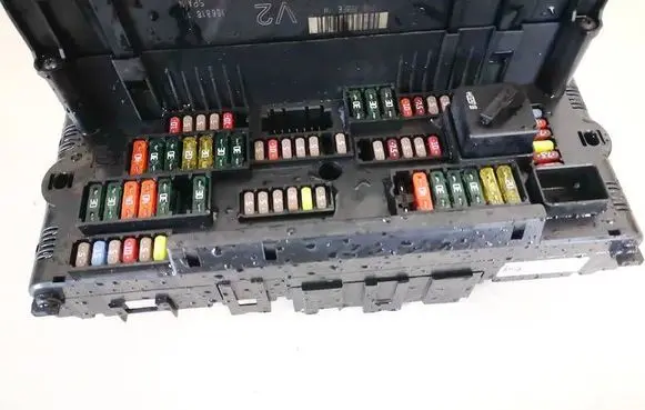 BMW 5 F10 F11 Fuse box set 317033442E
