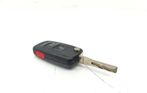 Volkswagen Jetta VI Ignition key/card 5K0837202AK