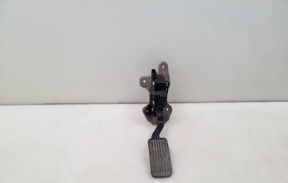 Mazda CX-7 Accelerator throttle pedal K42387390