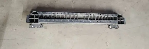 Suzuki Swift II Rear bumper cross member 
