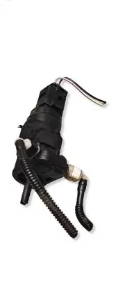 Audi A4 S4 B9 Windscreen/windshield washer pump 8K9955647