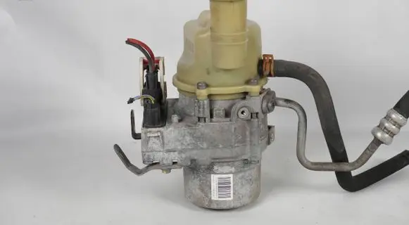 Dacia Sandero Power steering pump 491101552R A5102008D V29009849J