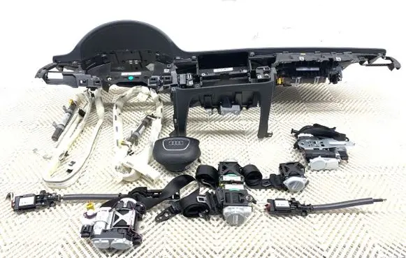 Audi A8 S8 D4 4H Dashboard 