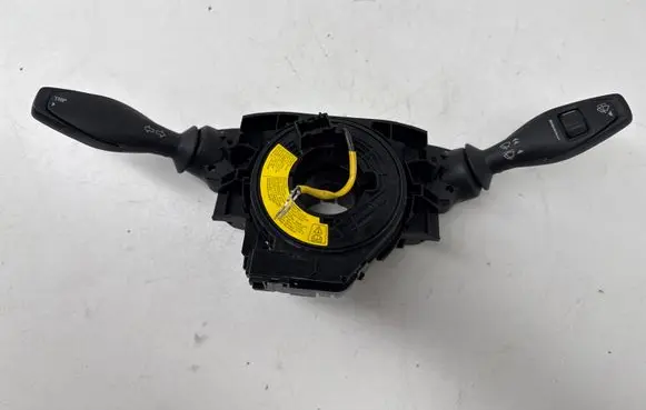 Ford Fiesta Multifunctional control switch/knob 73350