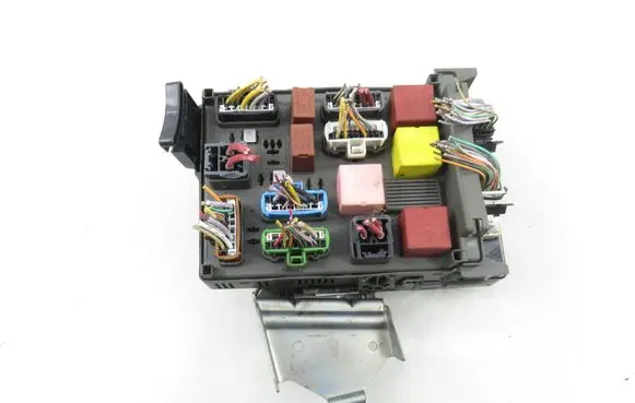 Renault Espace - Grand espace IV Central body control module 8200491794 8200447435 8200500347