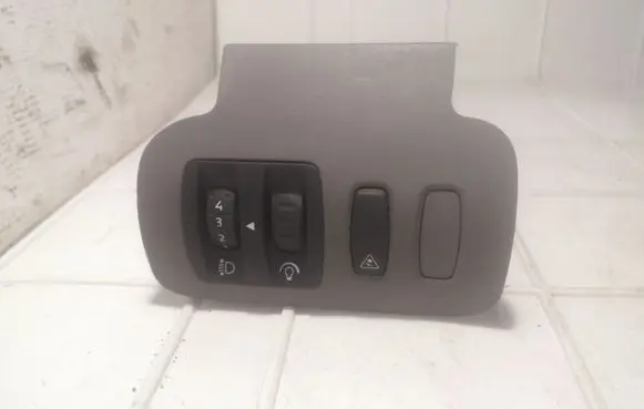 Renault Scenic II - Grand scenic II Headlight level height control switch 8200140985 8200140984 88020005