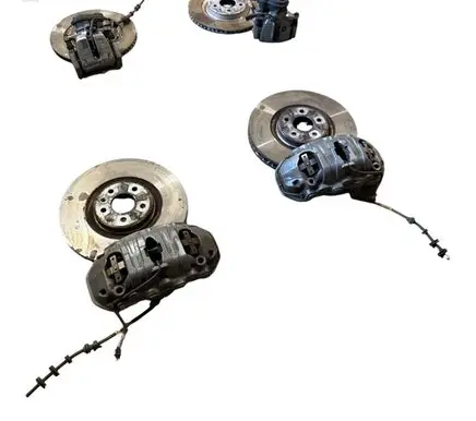 Porsche Macan (95B) Brake discs and calipers set 