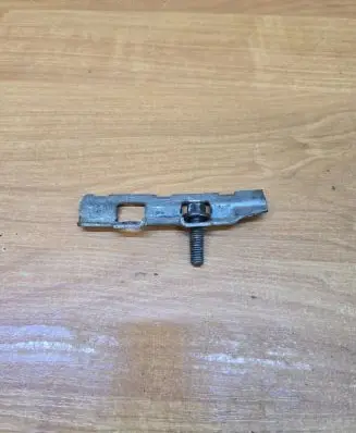 Volvo XC70 Battery bracket 