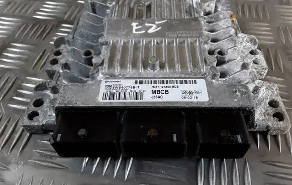 Ford Focus Engine control unit/module 5WS40778BT 7M5112A650BCB