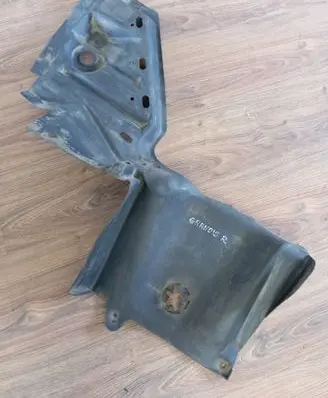Mitsubishi Grandis Engine splash shield/under tray 5370A286 MR989686