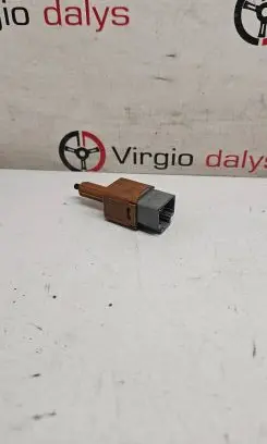 Renault Kadjar Brake pedal sensor switch