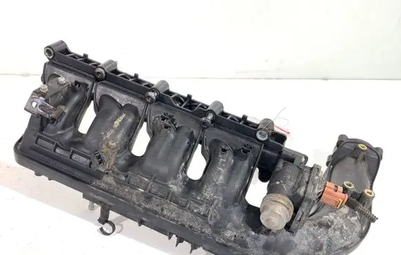 Opel Astra J Intake manifold 55584234