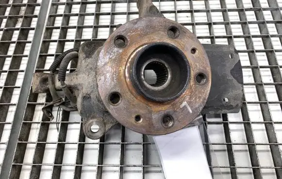 Opel Vivaro Front wheel hub spindle knuckle 