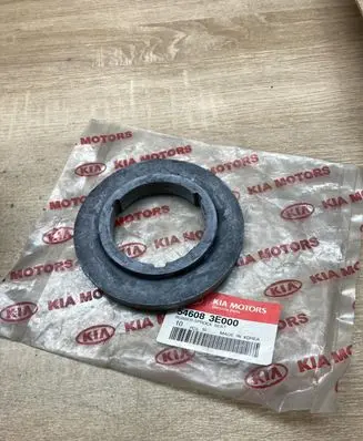 KIA Sorento Front coil spring rubber mount 546083E000