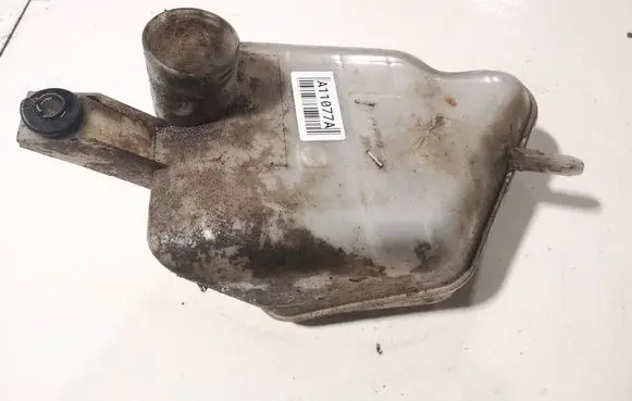 Volvo S60 Windshield washer fluid reservoir/tank 90469881