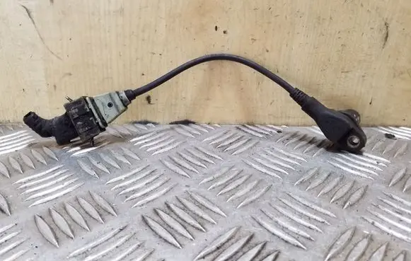 Volvo S70 V70 V70 XC Crankshaft position sensor 075906433C