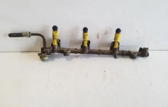 Toyota RAV 4 (XA20) Fuel main line pipe