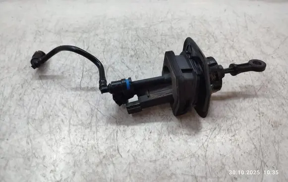 Ford Mondeo MK V Clutch slave cylinder 