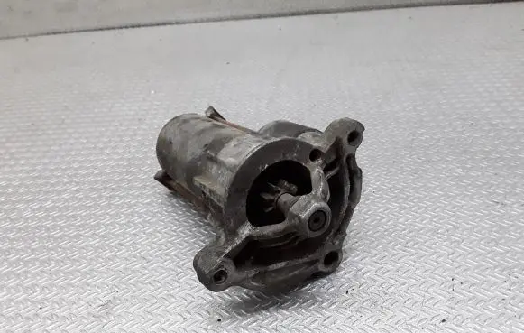 Citroen C4 I Starter motor 9648644680 D6G3