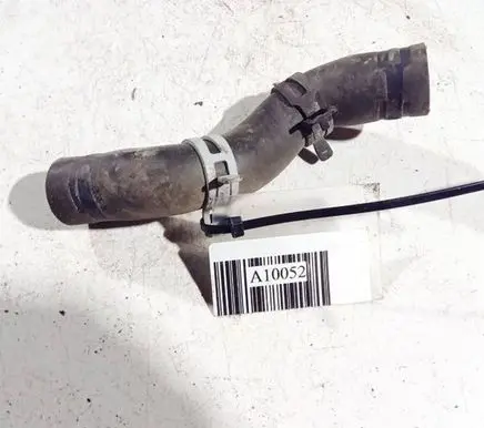 Mercedes-Benz E W210 Engine coolant pipe/hose
