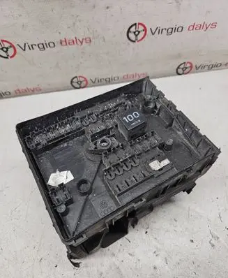 Audi A3 S3 8P Fuse module 17181301