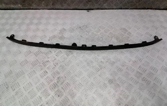 Rear bumper mounting bracket