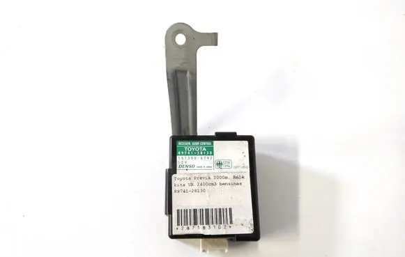 Toyota Previa (XR30, XR40) II Door central lock control unit/module 89741-28130
