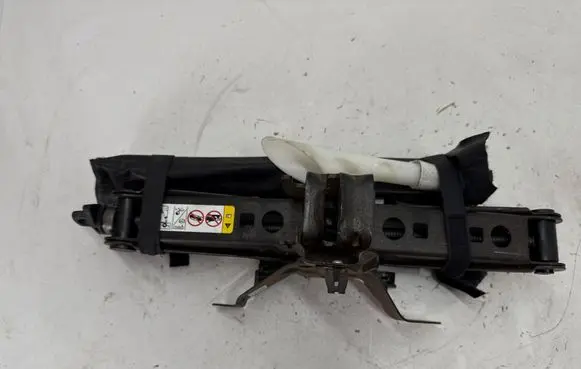Dodge Durango Other engine bay part P68061750AL 68332817AB 68061749AB