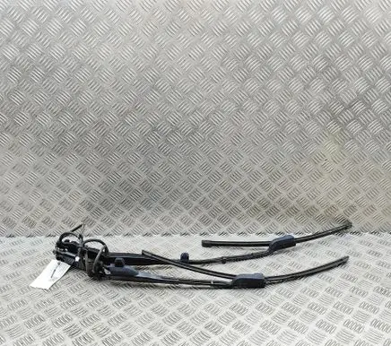 Volvo C40 Windshield/front glass wiper blade 31457318