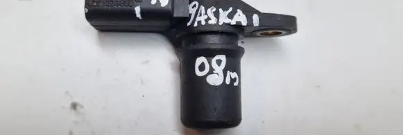 Nissan Qashqai Camshaft position sensor 8200033586