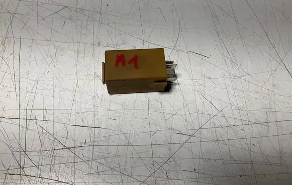 BMW 5 E60 E61 Other relay 8384505 V23141B3001315
