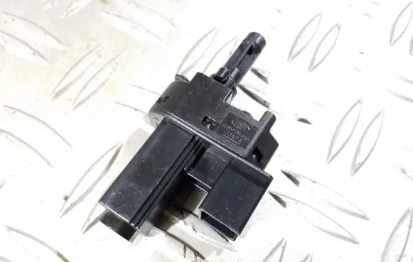 Clutch pedal sensor