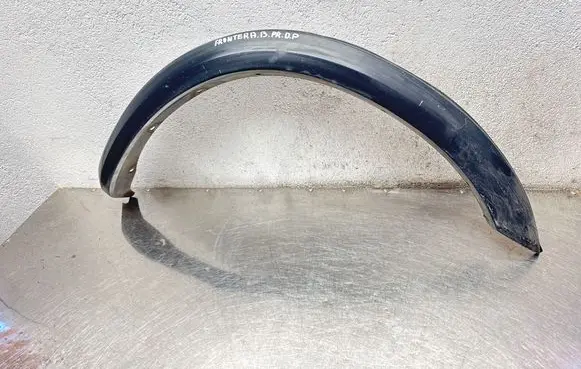 Opel Frontera B Front arch trim 