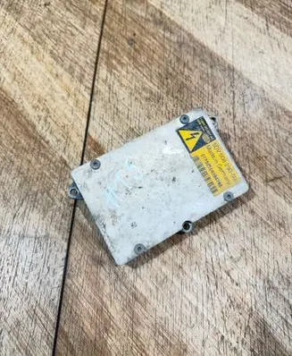 Mercedes-Benz E W211 Headlight ballast module Xenon 5DV00829000 07750104094148