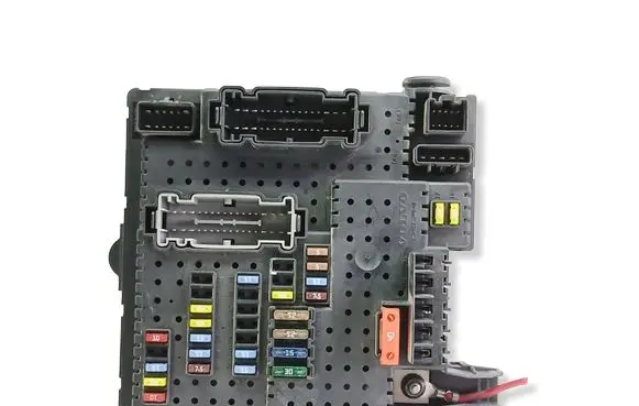 Volvo S60 Fuse module 8676391 04W392 12217799